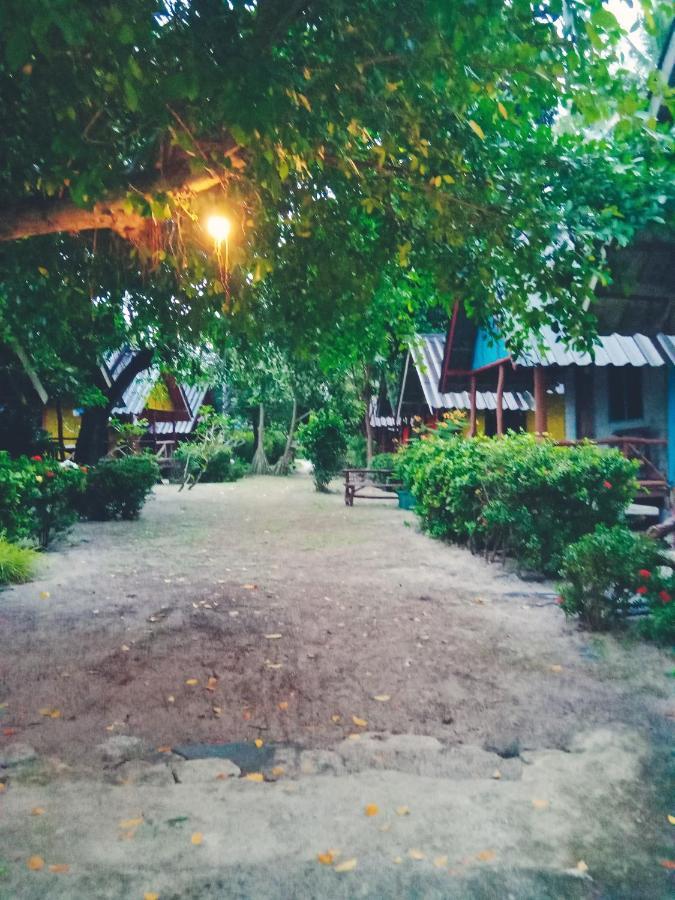 Breizh Cape Beach Bungalows Koh Lanta Exterior foto