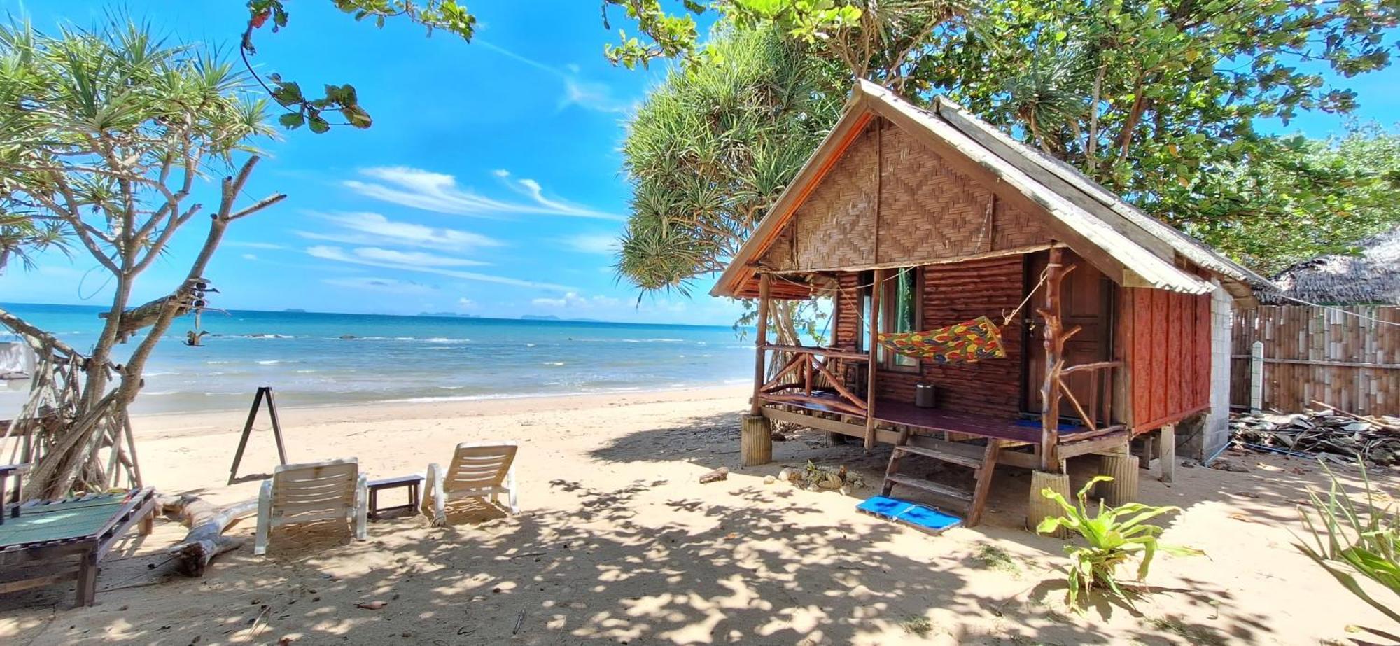 Breizh Cape Beach Bungalows Koh Lanta Exterior foto