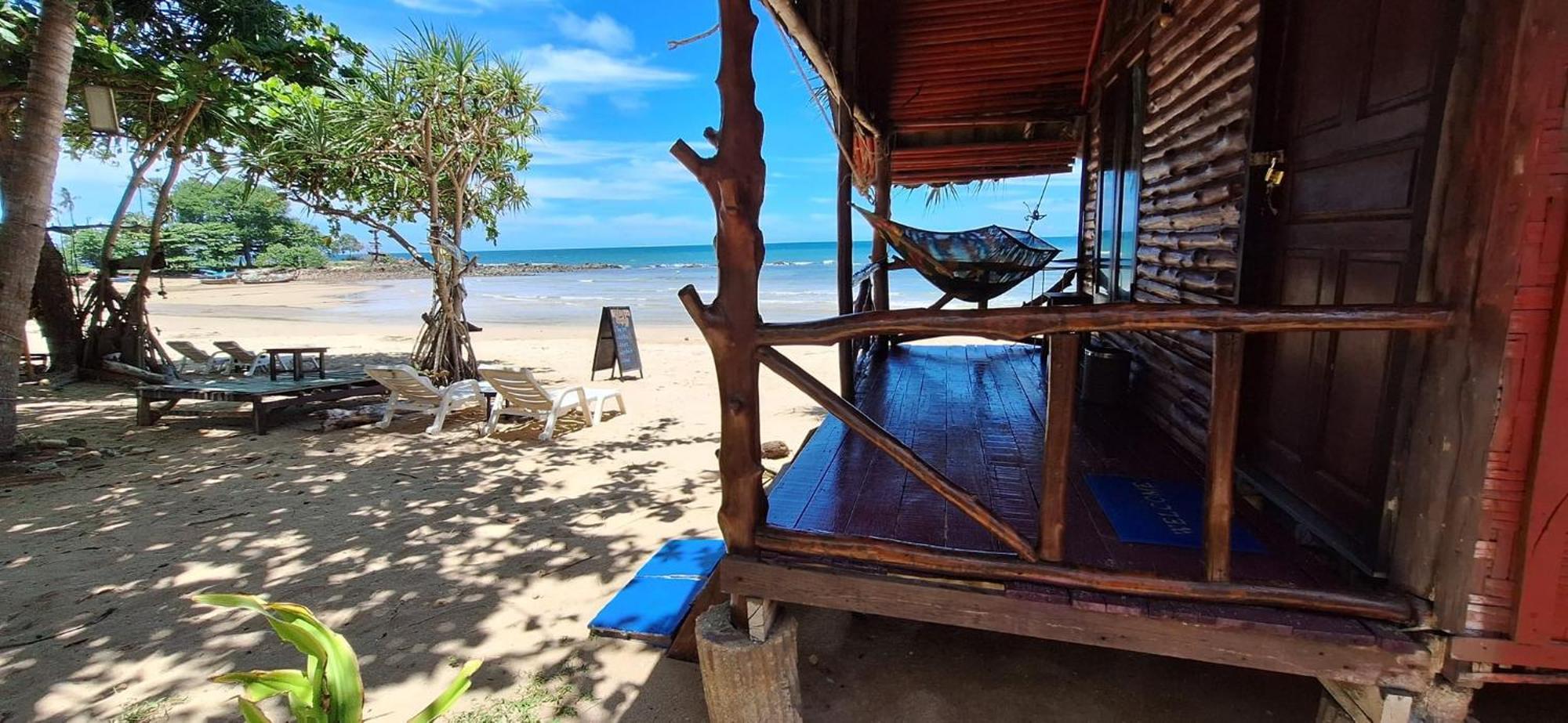 Breizh Cape Beach Bungalows Koh Lanta Exterior foto
