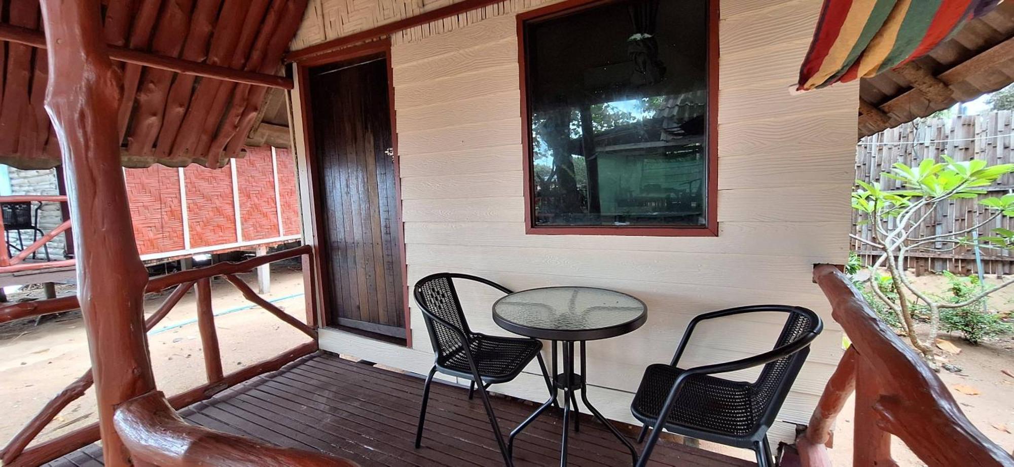 Breizh Cape Beach Bungalows Koh Lanta Exterior foto